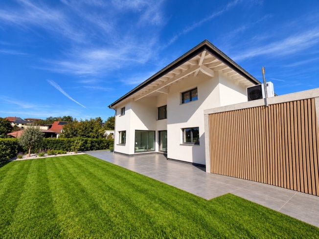 6.5 Zimmer Einfamilienhaus -  Bild 1