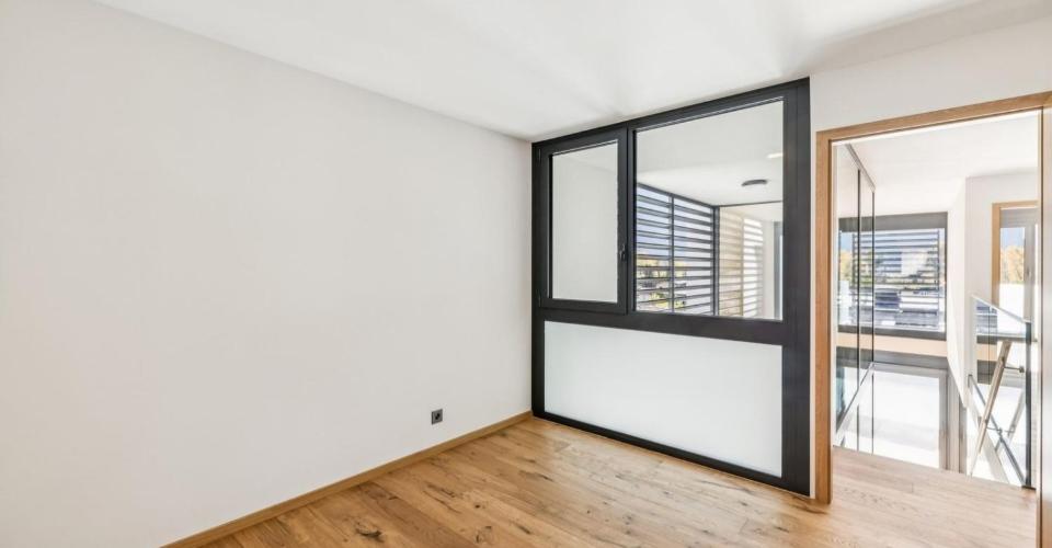 Luxe discret et panorama d'exception - Maison jumelée 6.5 pièces - image - 8