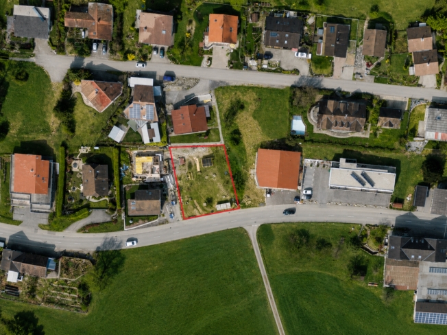 SELTENE GELEGENHEIT BAULAND IN ATTRAKTIVER WOHNLAGE -  Bild 1
