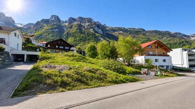SELTENE GELEGENHEIT BAULAND IN ATTRAKTIVER WOHNLAGE -  Bild 2
