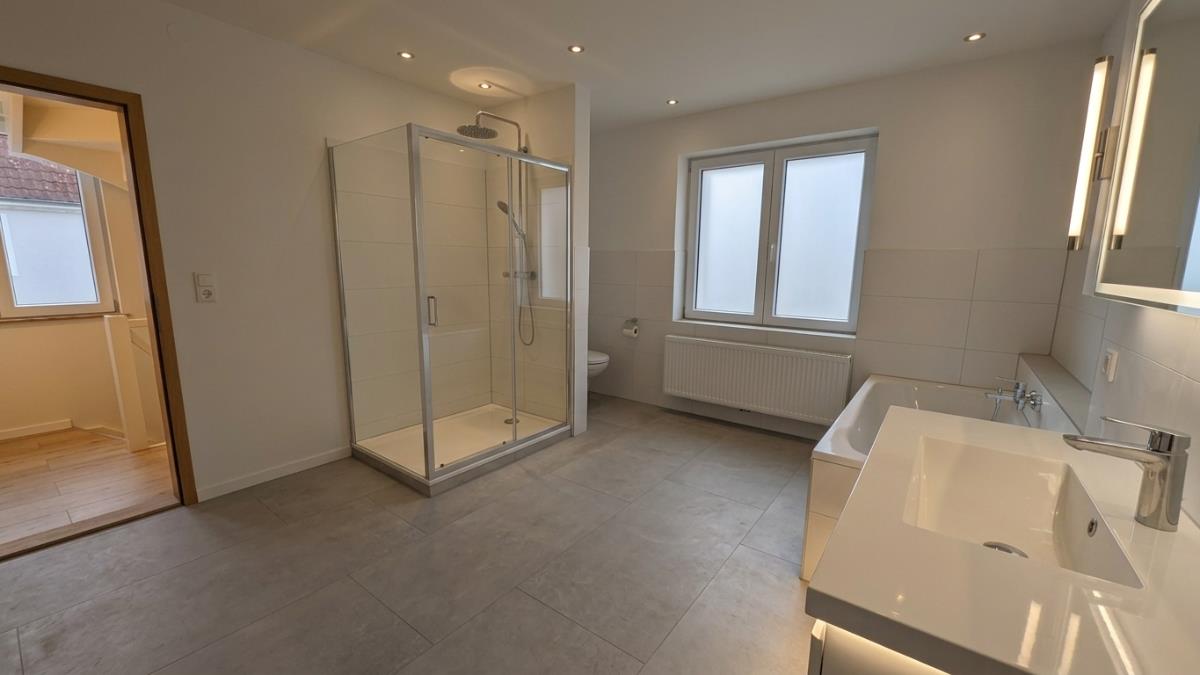 6.5 Zimmer Doppeleinfamilienhaus -  Bild 4