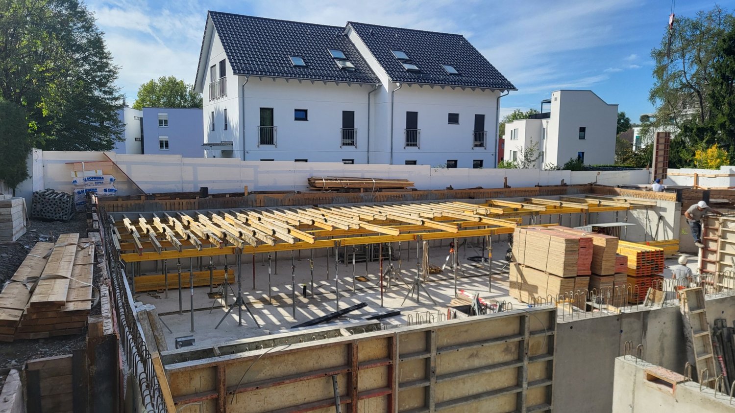 Spezielle 4.5-Zimmer-Gartenwohnung mit grossem Sitzplatz - Baustand 10-09-2026