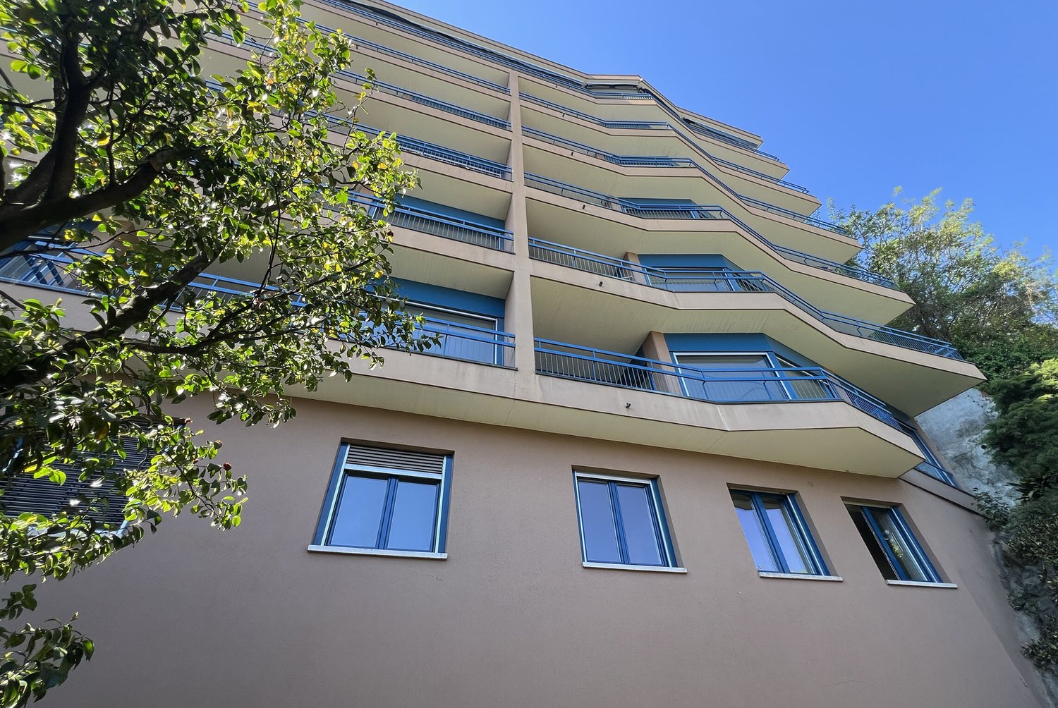 STUPENDO E NUOVO PIED-Ã-TERRE DI 2.5 LOCALI A LUGANO CENTRO -  Bild 4
