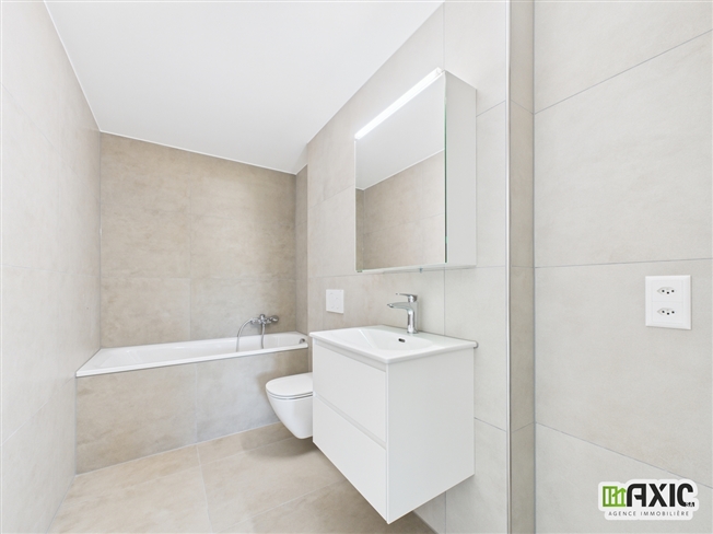Rossemaison - Neue 4.5 Zimmer Minergie-P Wohnung mit Balkon -  Bild 4