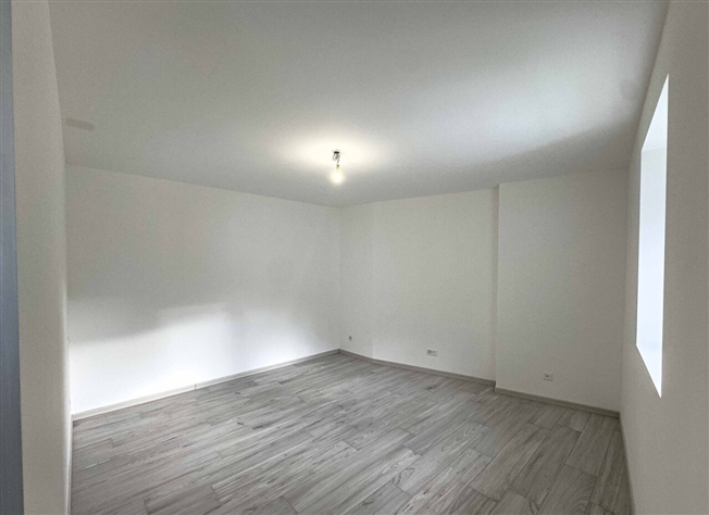 Vollständig renoviertes Haus im Kerngebiet in Gnosca -  Bild 6