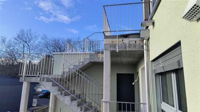 Grosses Studio mit Balkon – 1. Stock – Neues Projekt -  Bild 9