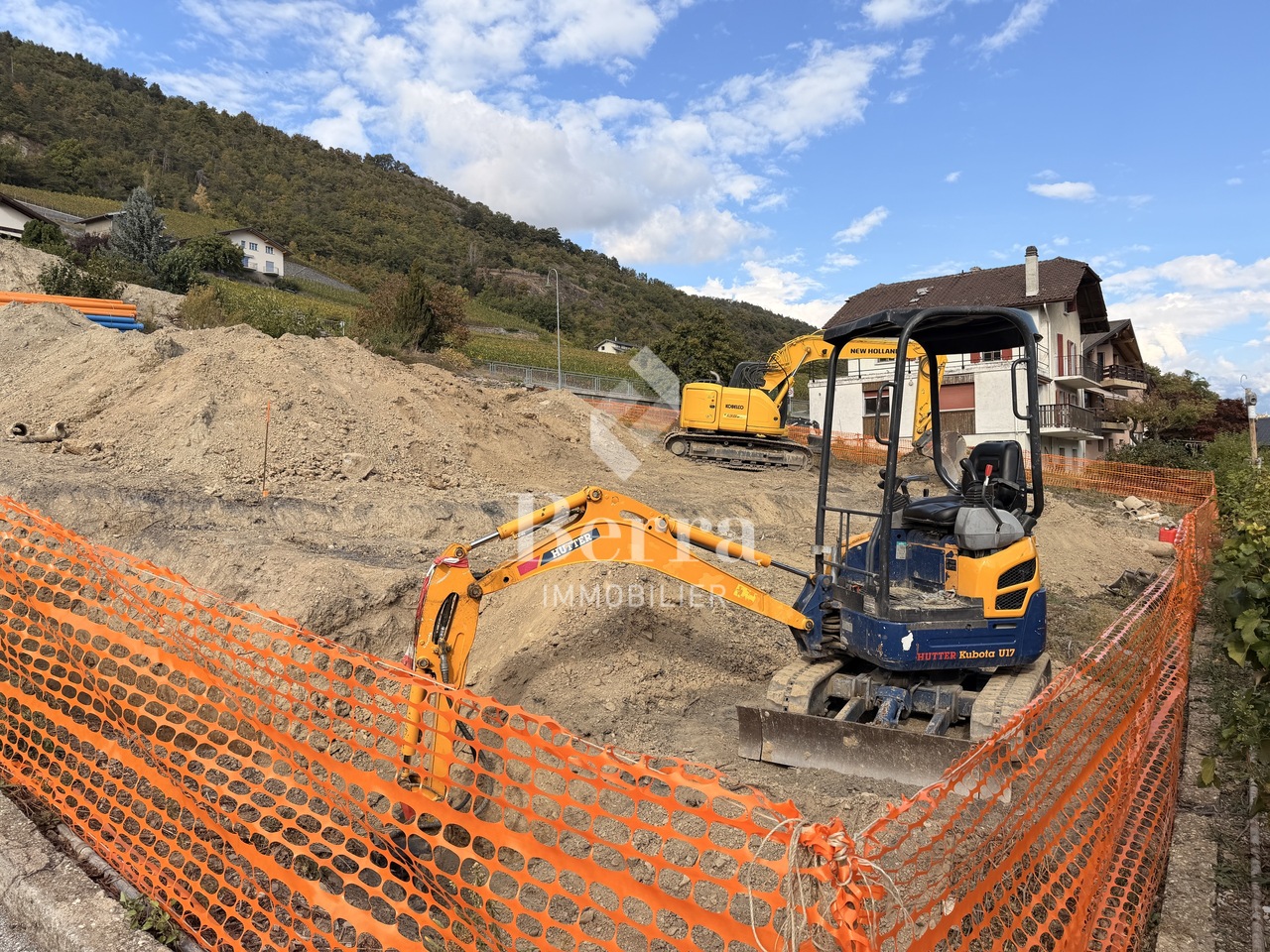 Les travaux ont commencé ! Vue imprenable sur le plaine et ensoleillem -  Bild 3