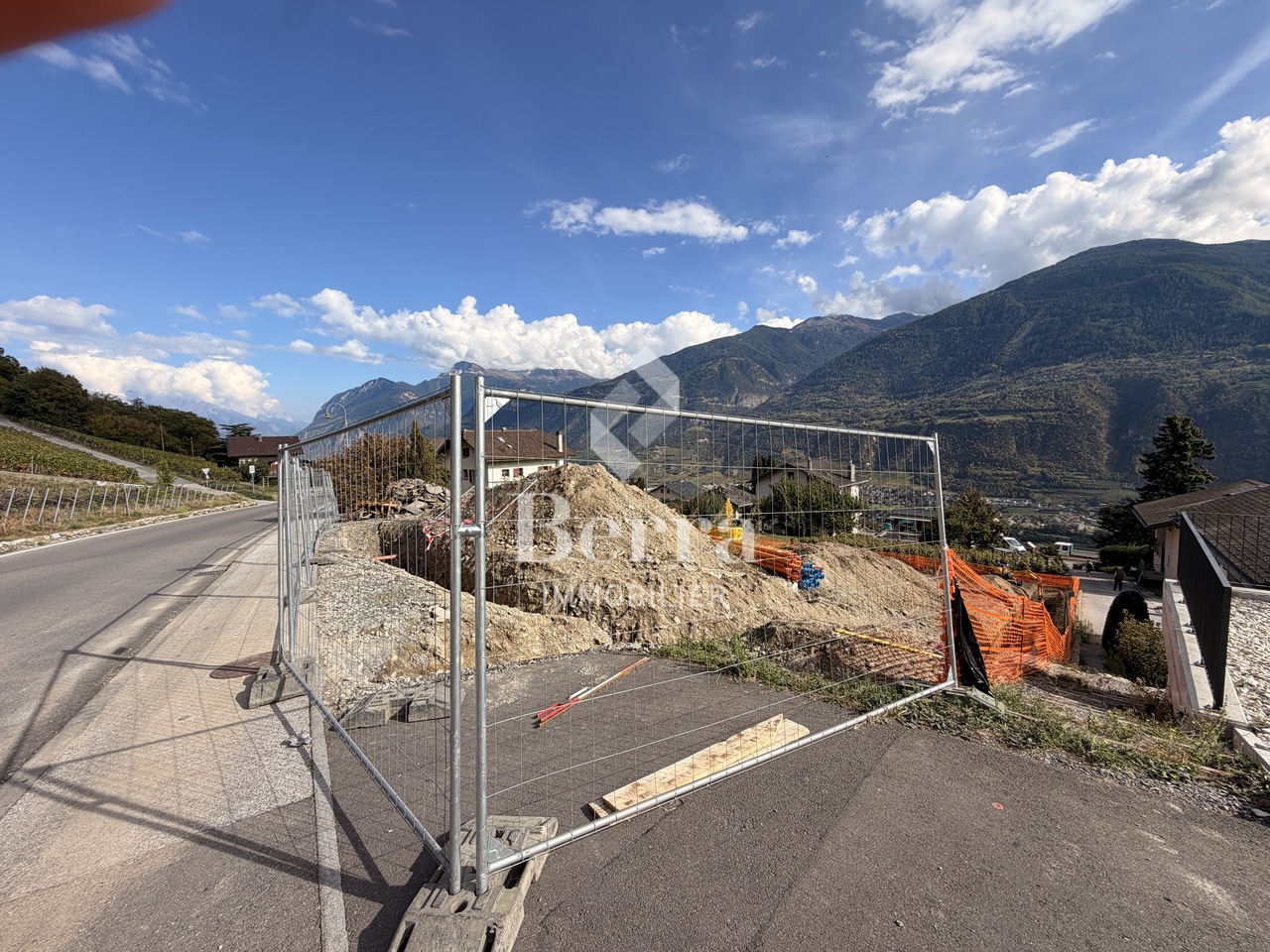 Les travaux ont commencé ! Vue imprenable sur le plaine et ensoleillem -  Bild 8