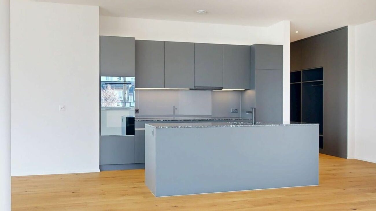 Exklusive 5.5-Zimmer-Gartenwohnung an bester Lage - Küche