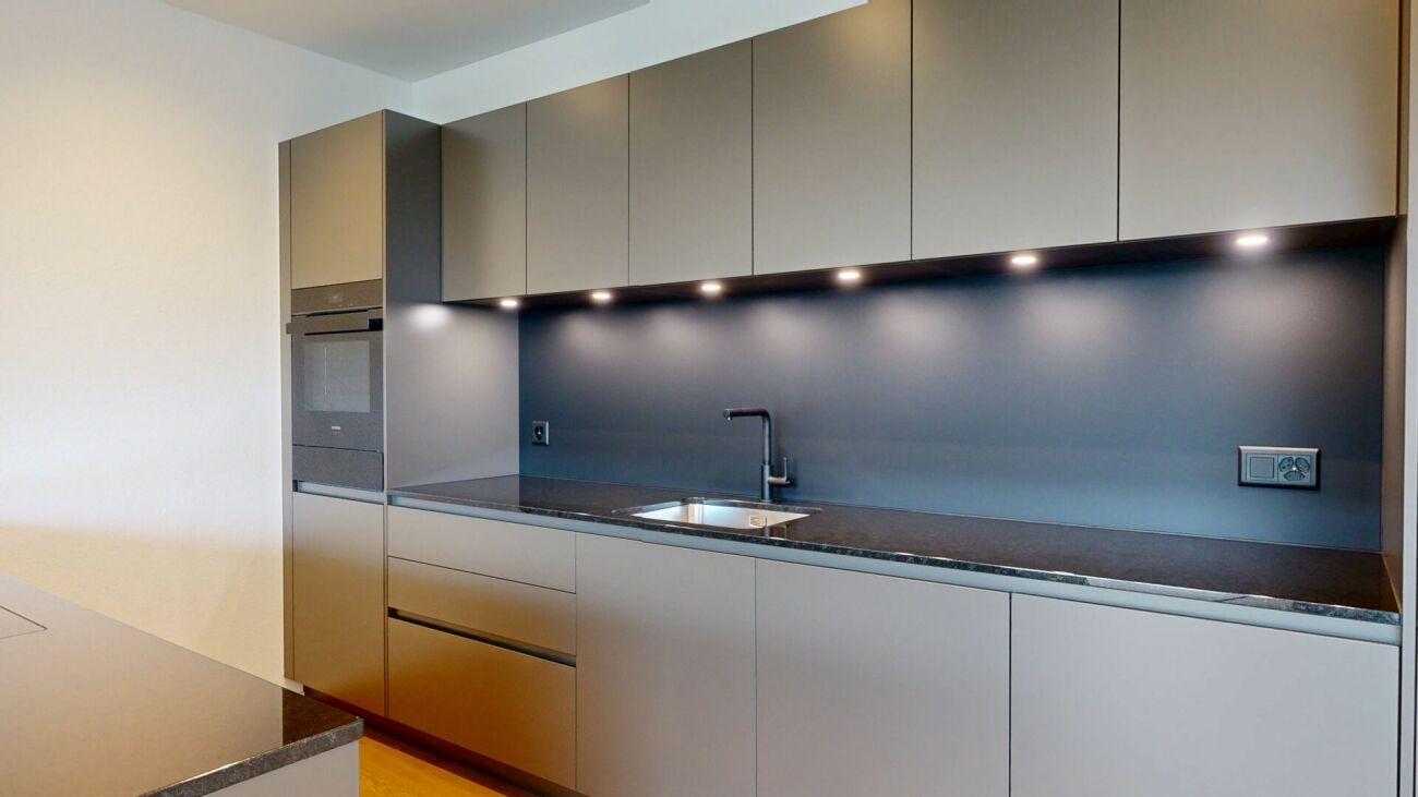 4.5 Gartenwohnung mit Blick auf die Aare - Küche