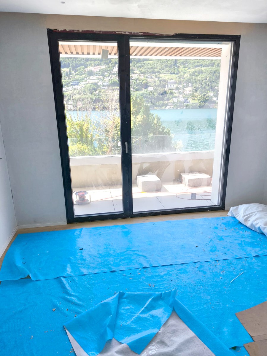 Prestigiosa villa 4,5 vista lago con rooftop e posto barca privato - Bild 5