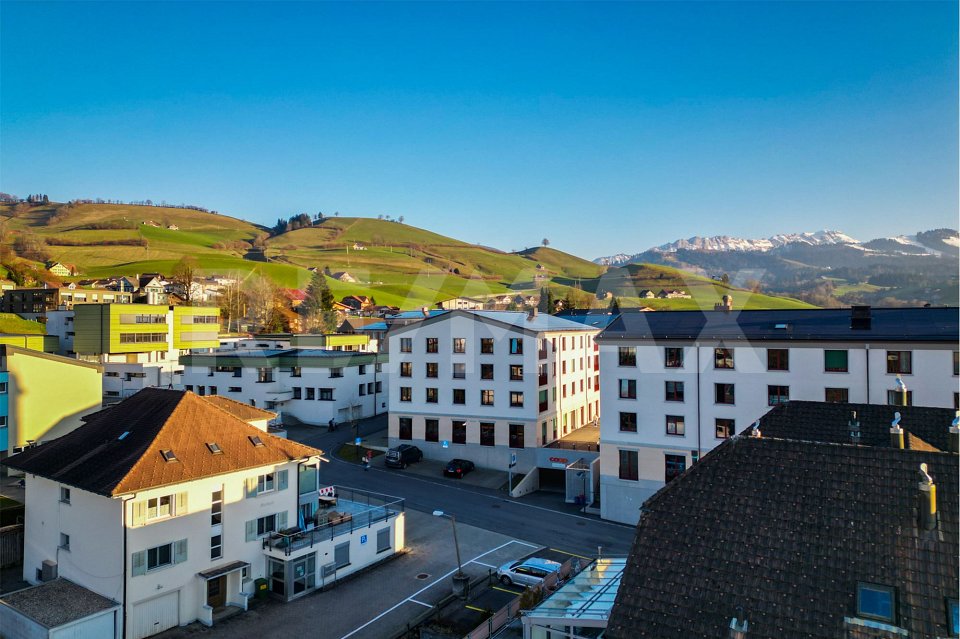 Moderne 2½-Zimmer-Wohnung im 1. OG an zentraler Lage - Bild 8