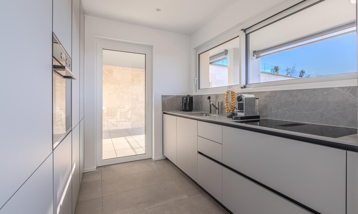 STUPENDO E MODERNO 2.5 LOCALI CON TERRAZZA A PREGASSONA - Bild 1