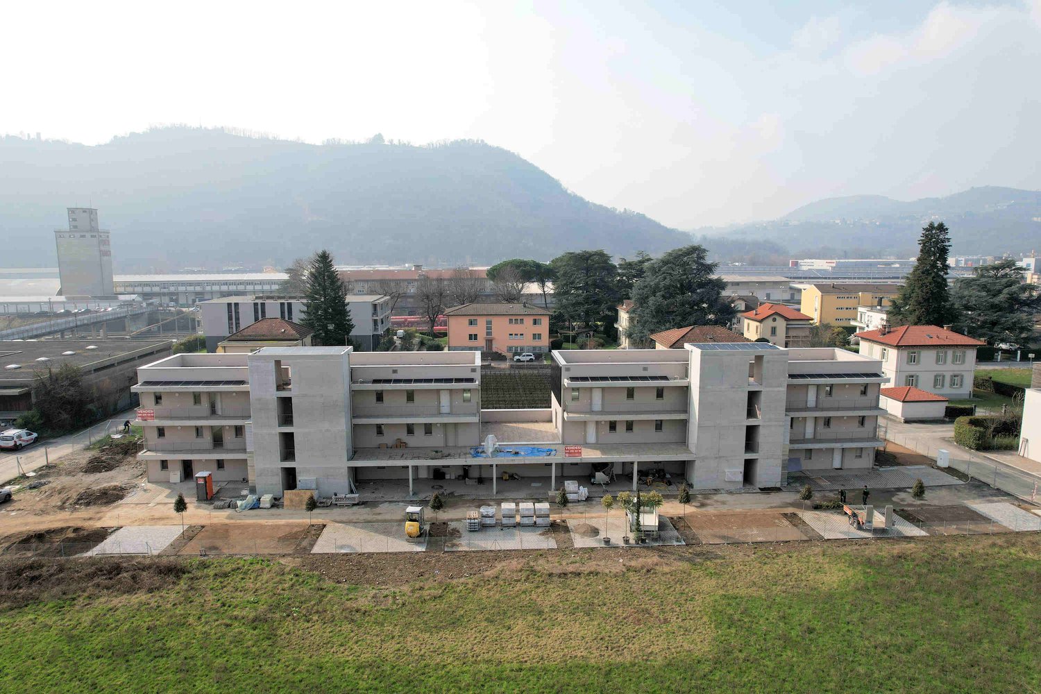 Nuovo appartamento con grande terrazza in zona comoda e strategica -  Bild 2