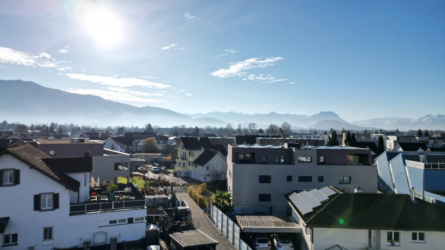 Dachterrasse, Balkon und 4.5 Zimmer mit Weitsicht - Bild 10