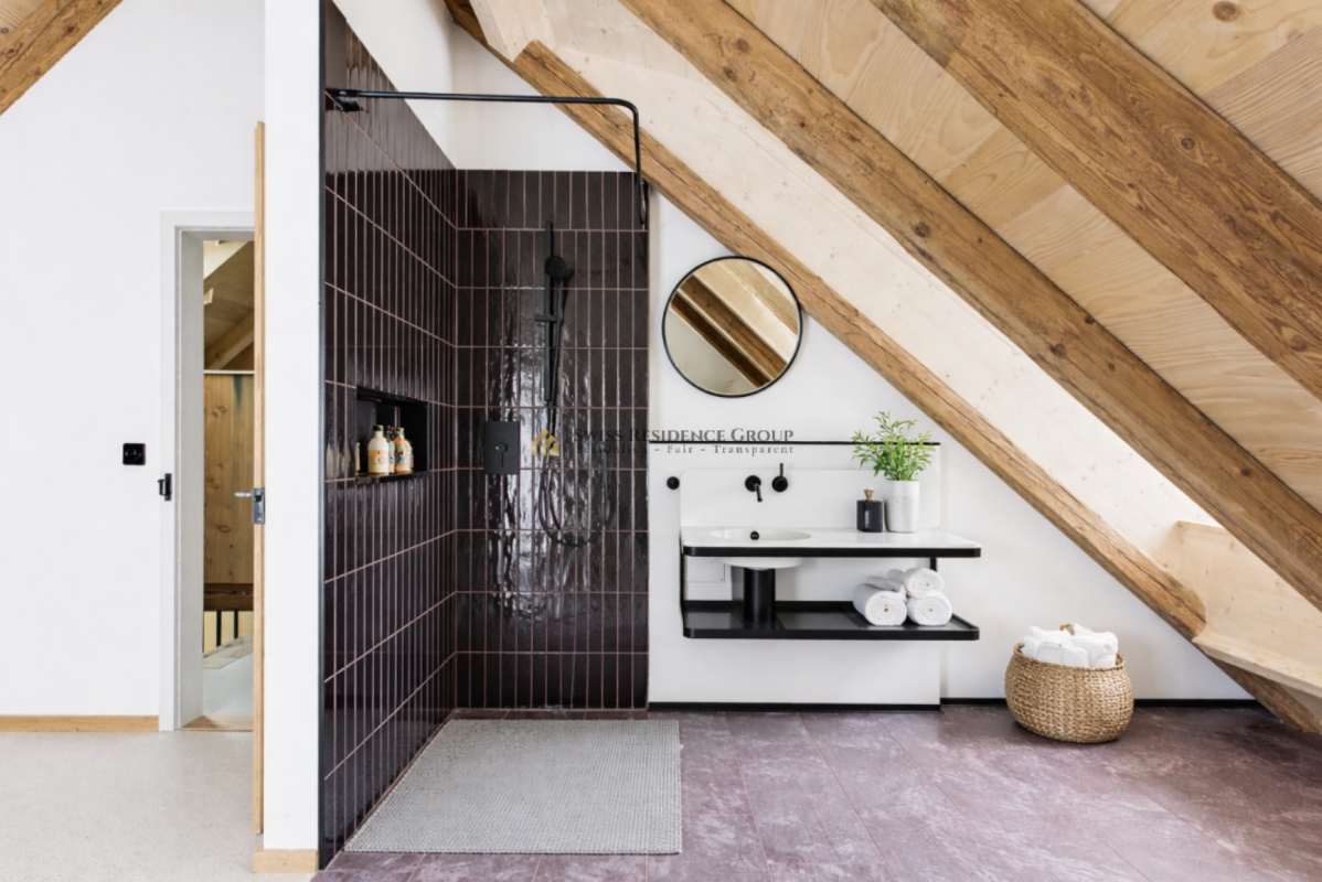 Historischer Charme erstrahlt in neuem Flair - Erstbezug in Oetwil an der Limmat - Bild 3