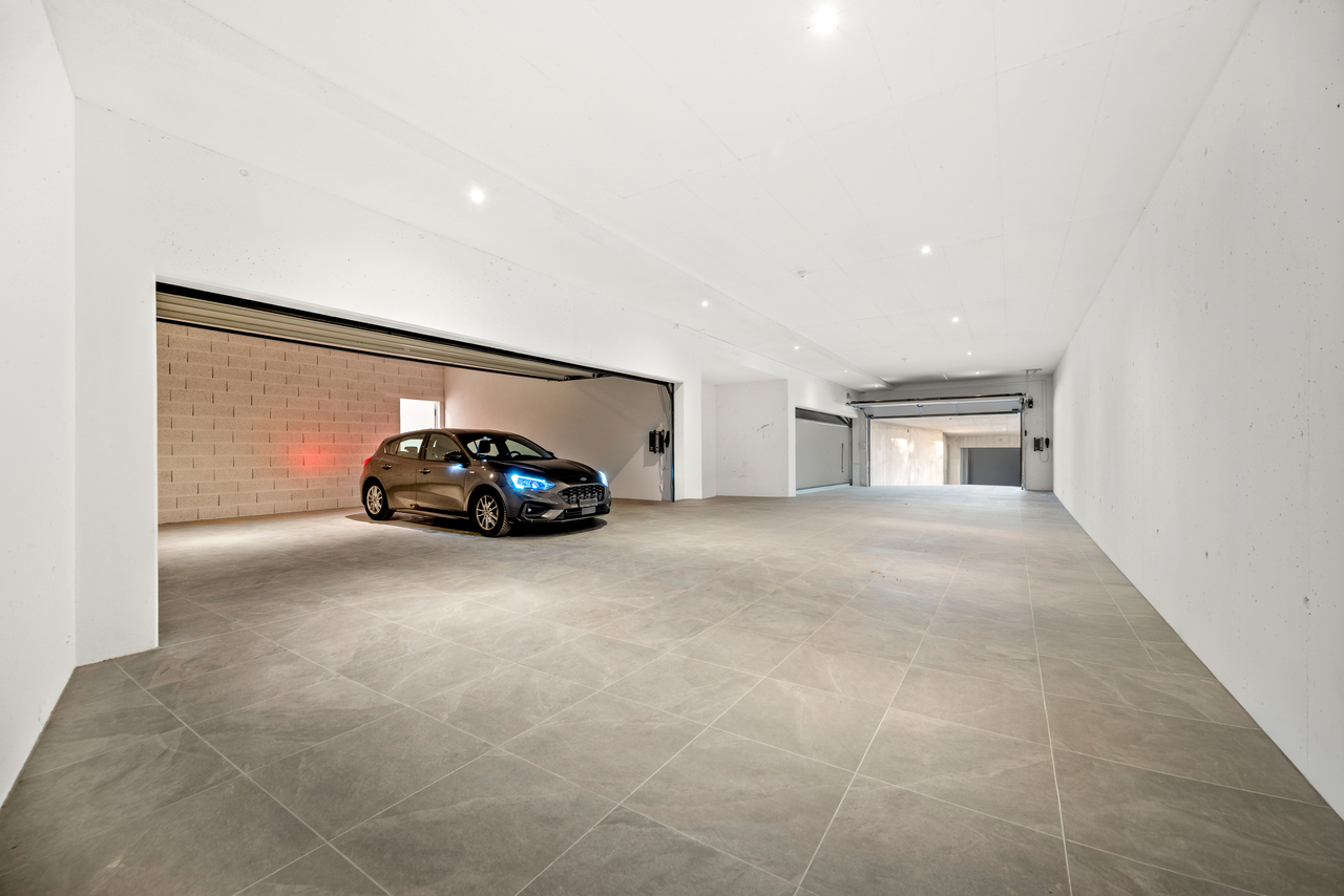 Neuf | Terrasse & jardin avec vue lac - Bild 13