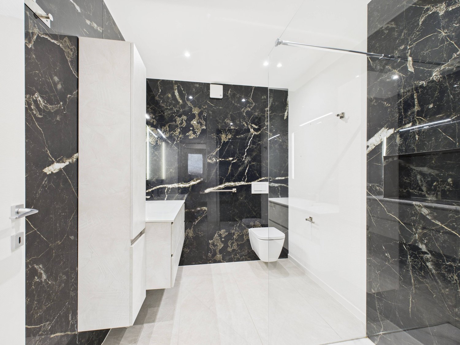 NUOVA COSTRUZIONE: APPARTAMENTO DI 3,5 LOCALI CON GIARDINO E POSTO AUTO PRIVATO -  Bild 8