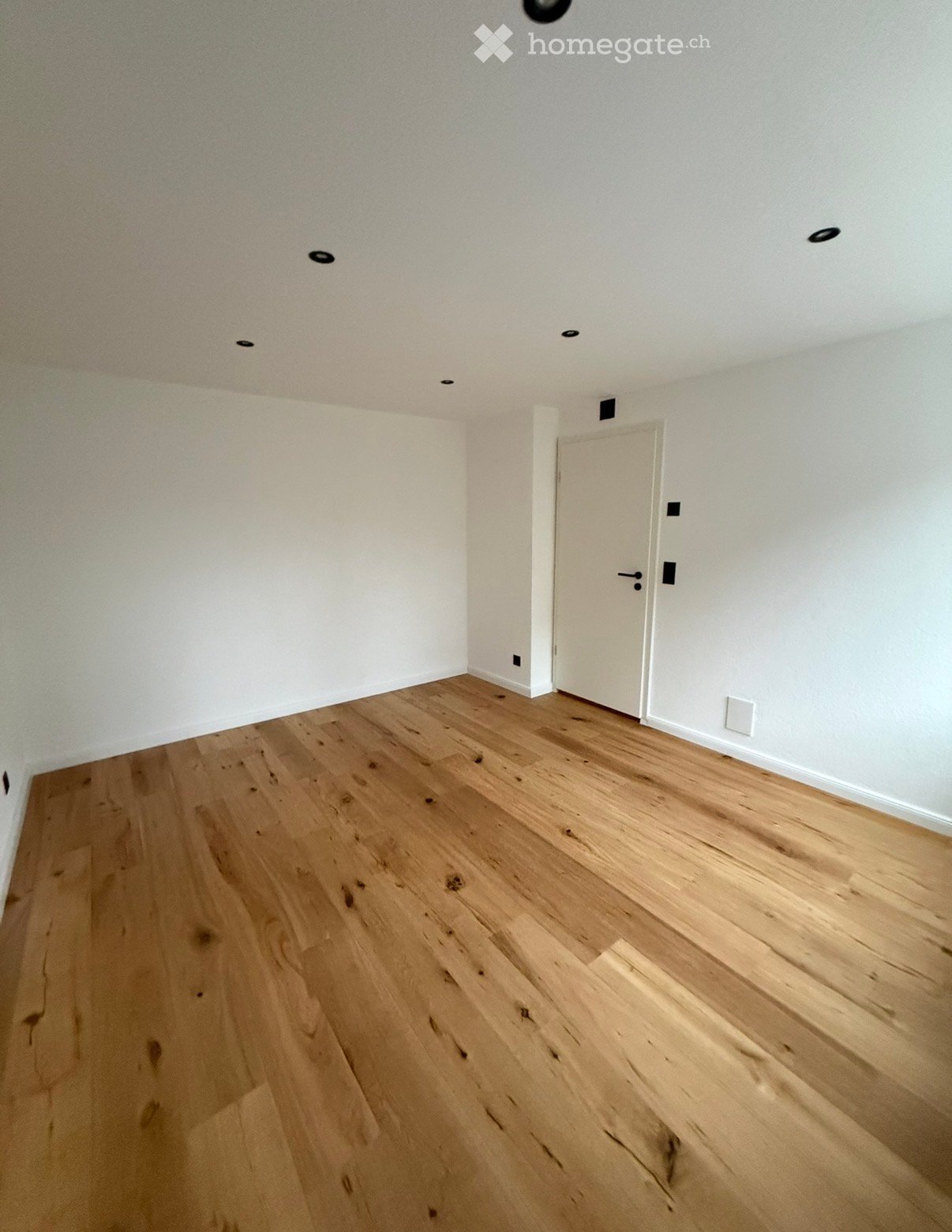 StylischeDesigner-WohnungmitGarten Vorderplatz) , Terrasse & Smart-Home – Neubauähnlicher Standard -  Bild 3