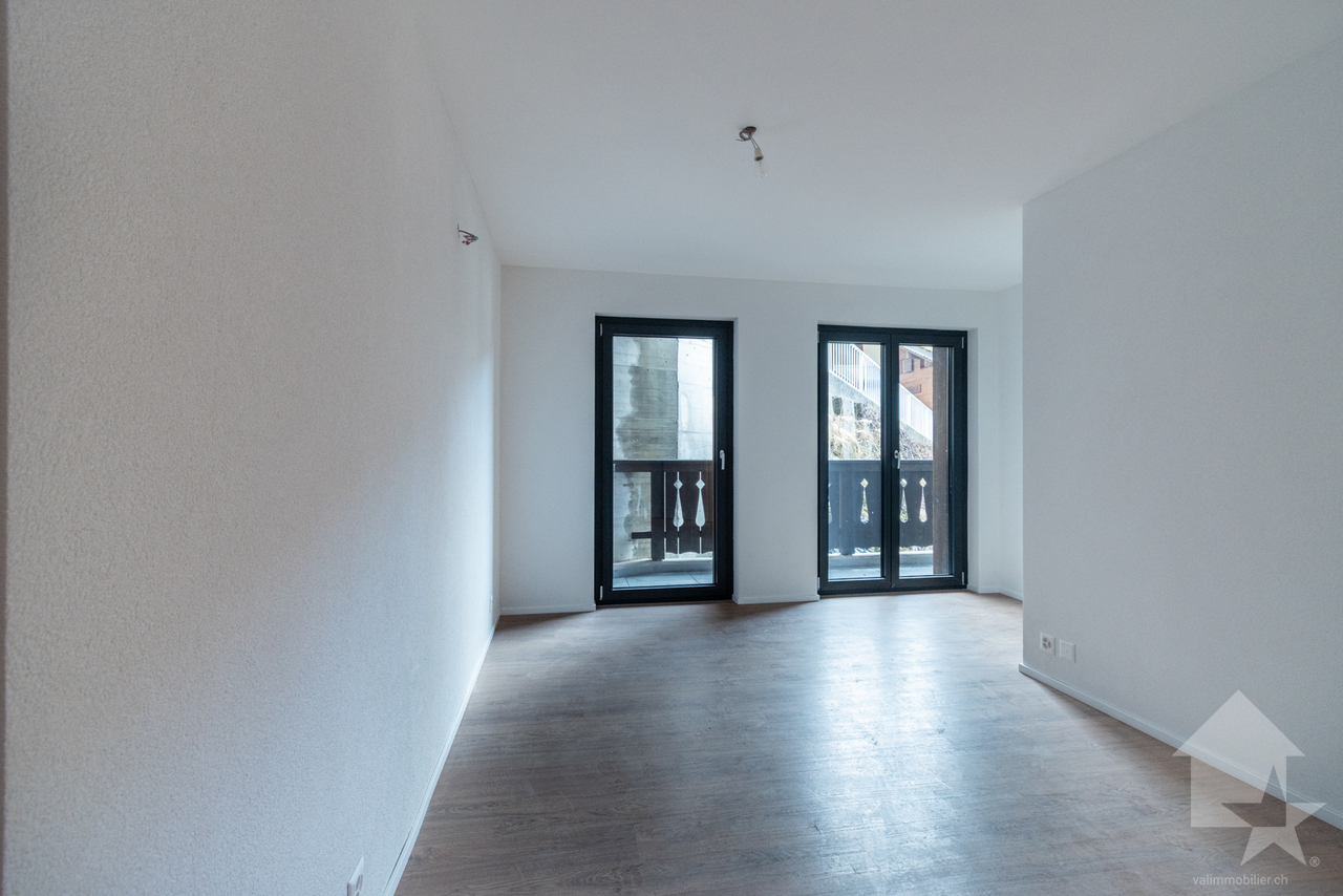 Val-d'Illiez, superbe duplex de 182 m2 avec bureau professionnel - Bild 5