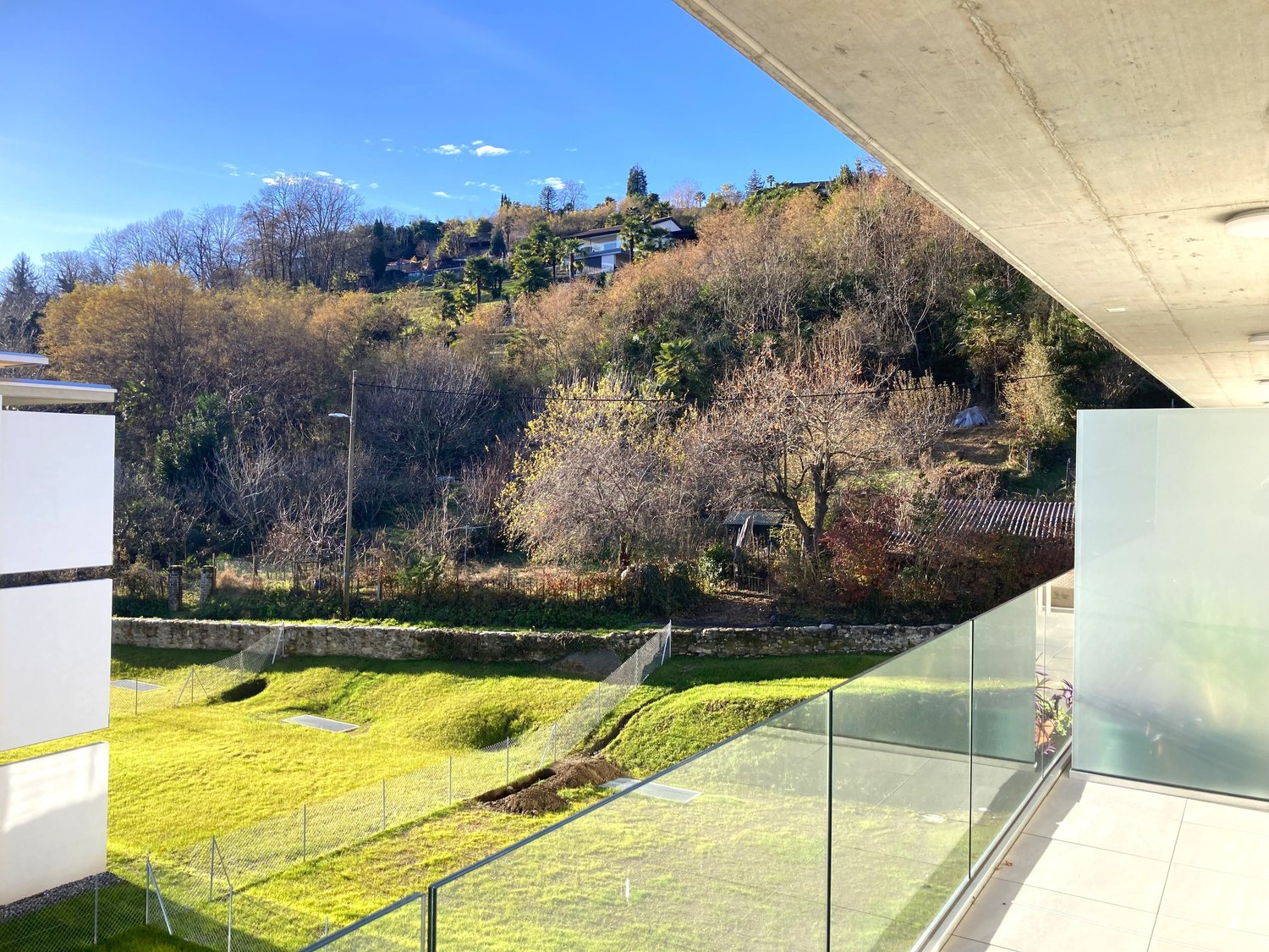 Appartamento 3.5 locali a Caslano, Canton TI - Moderno, raffinato e centrale - Image 6