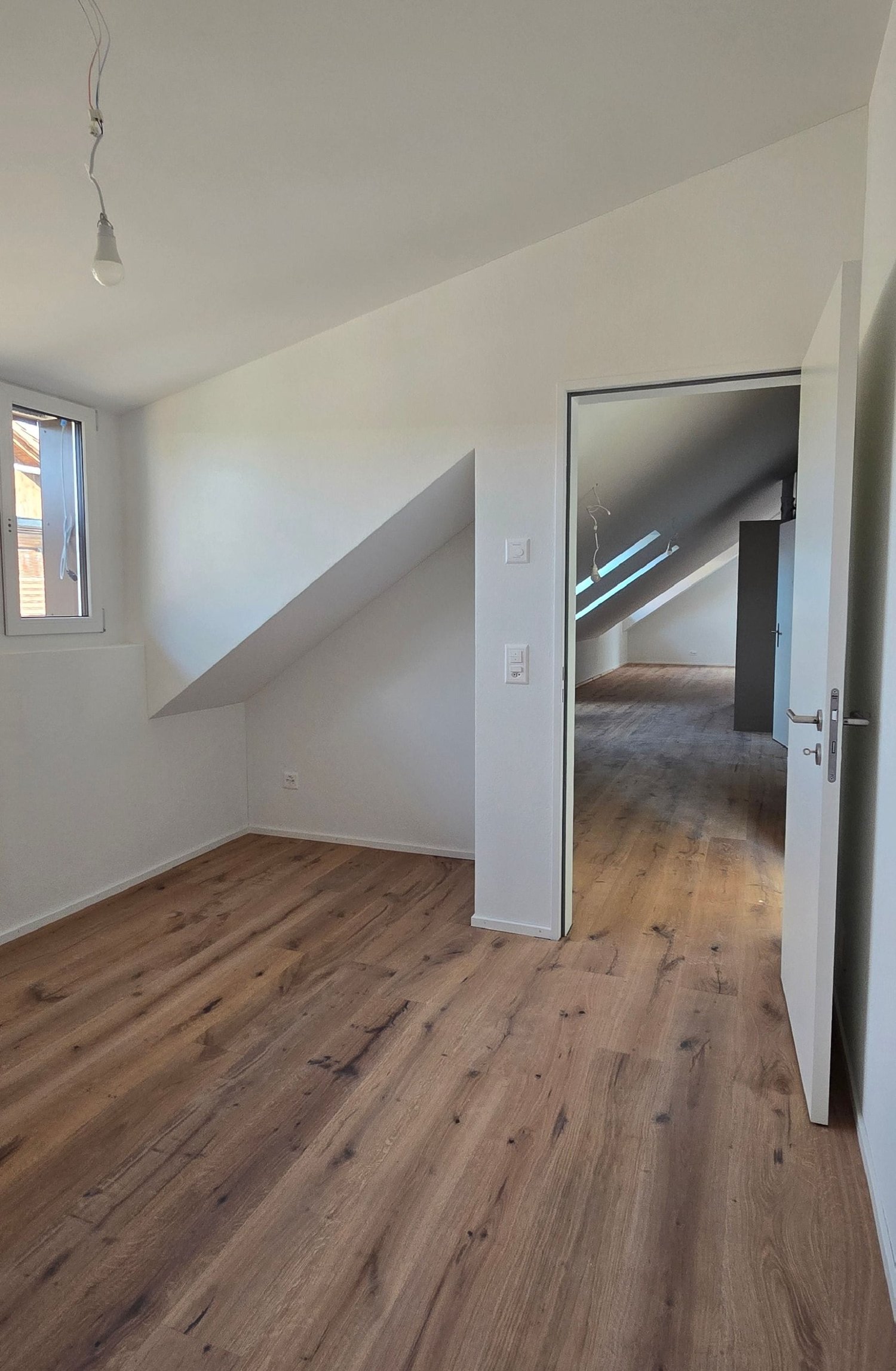 Moderne 3.5-Zimmer-Dachwohnung  lichtdurchflutet & einladend - Bild 6