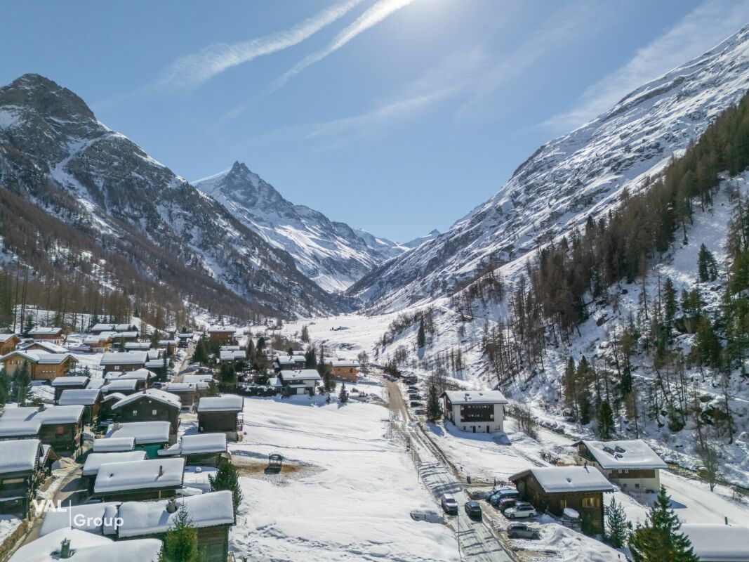Charmant chalet aux élégances alpines dans un décor à couper le souffle - Bild 11
