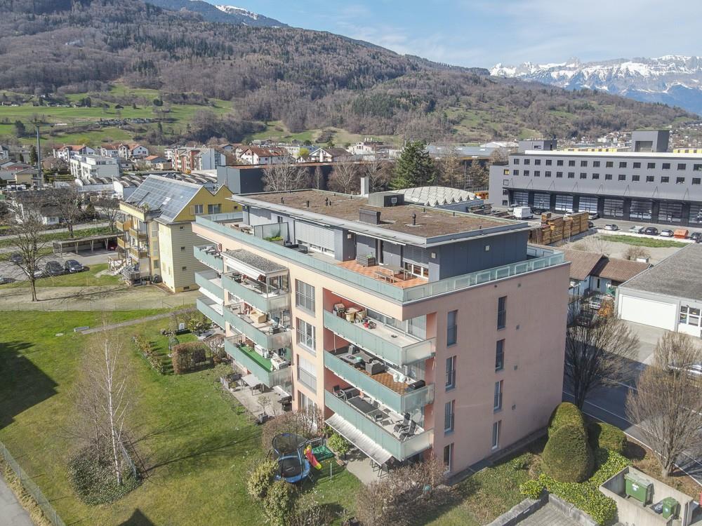 attraktives Immobilienpaket - zwei MFHs an zentraler Lage - Drohnenaufnahme Arinstrasse 42