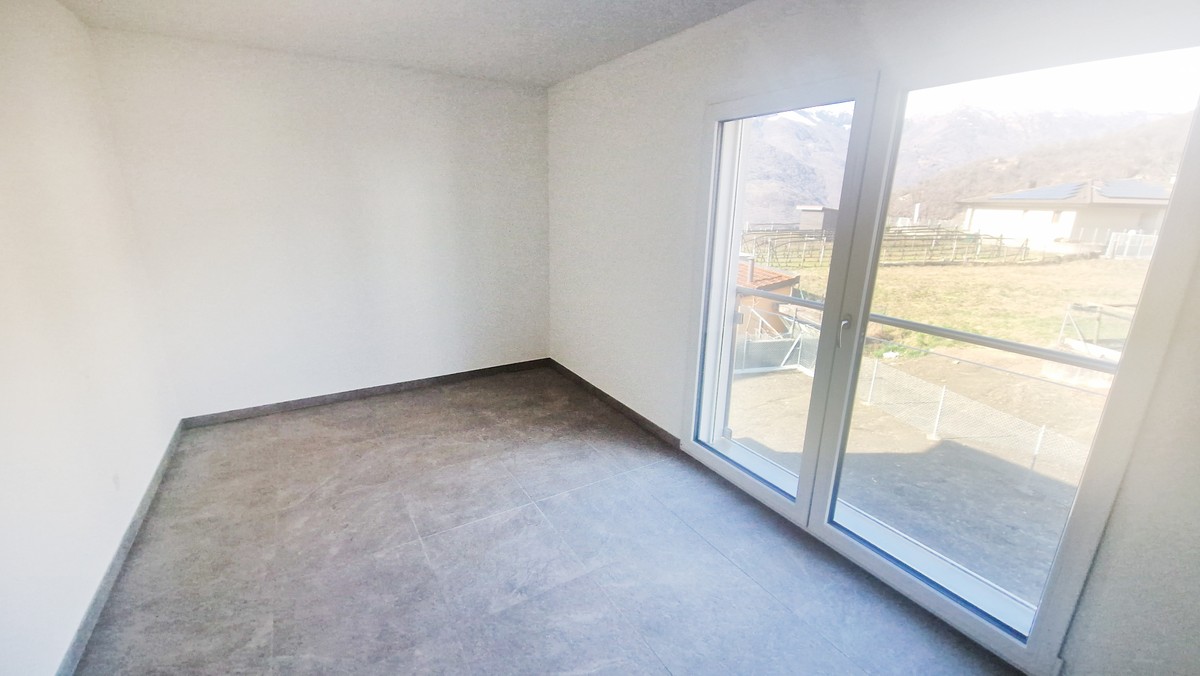 Casa 4,5 locali in contesto bifamiliare con giardino privato. - Bild 7