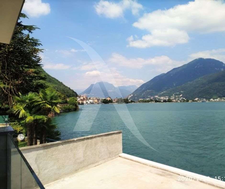 Magnifica villa moderna direttamente a lago - Bild 9