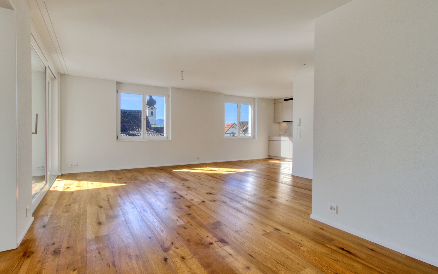 Über den Dächern von Kaltbrunn an zentraler Lage mit Aussicht in die Berge - Bild 2