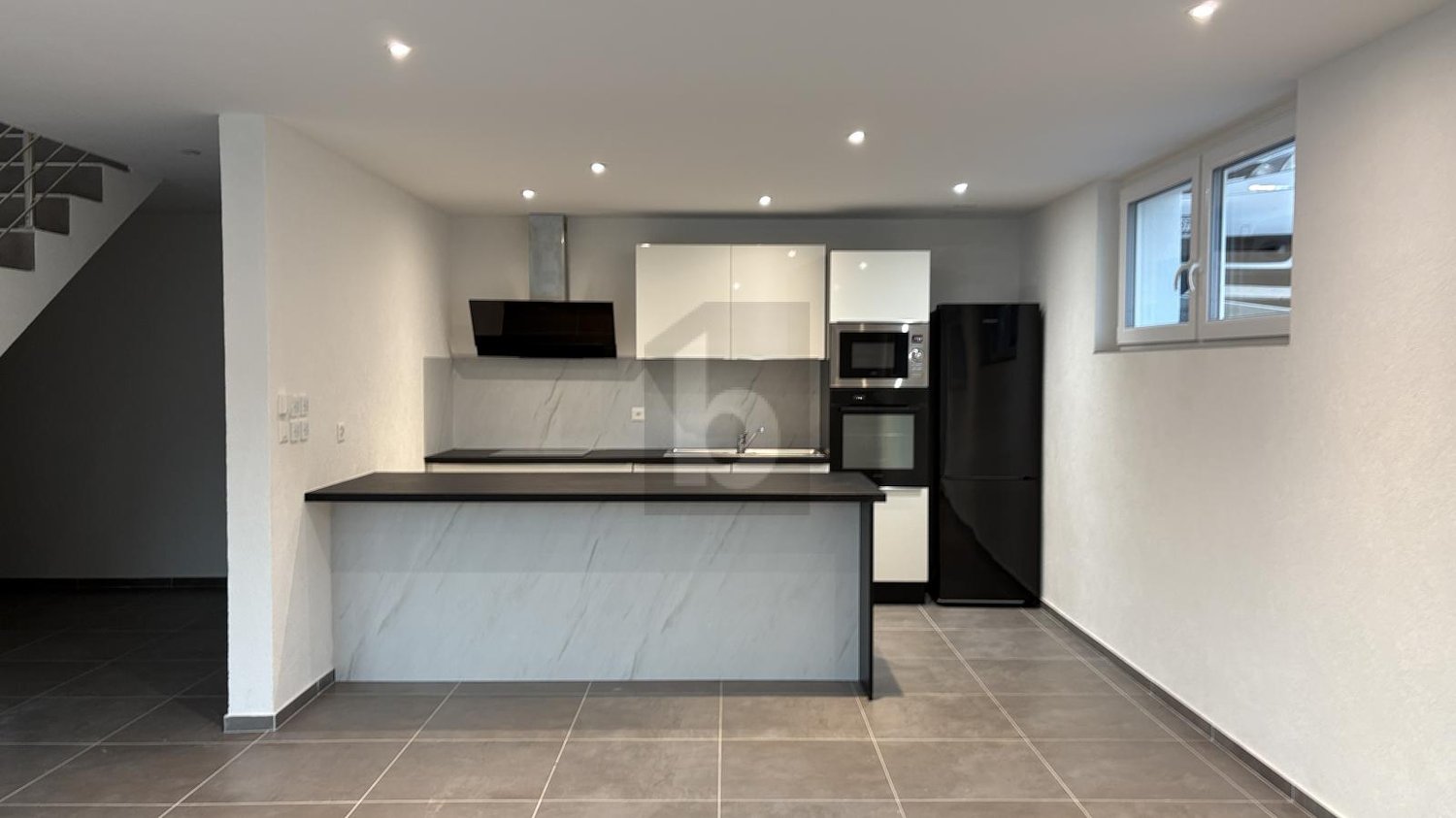 NEUVE ET IDÉALEMENT SITUÉ - Bild 2