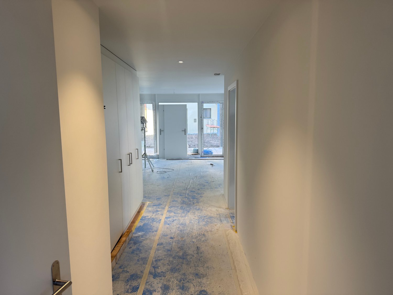 Moderne 2.5-Zimmer-Neubau-Wohnung in Thierachern - Bild 3