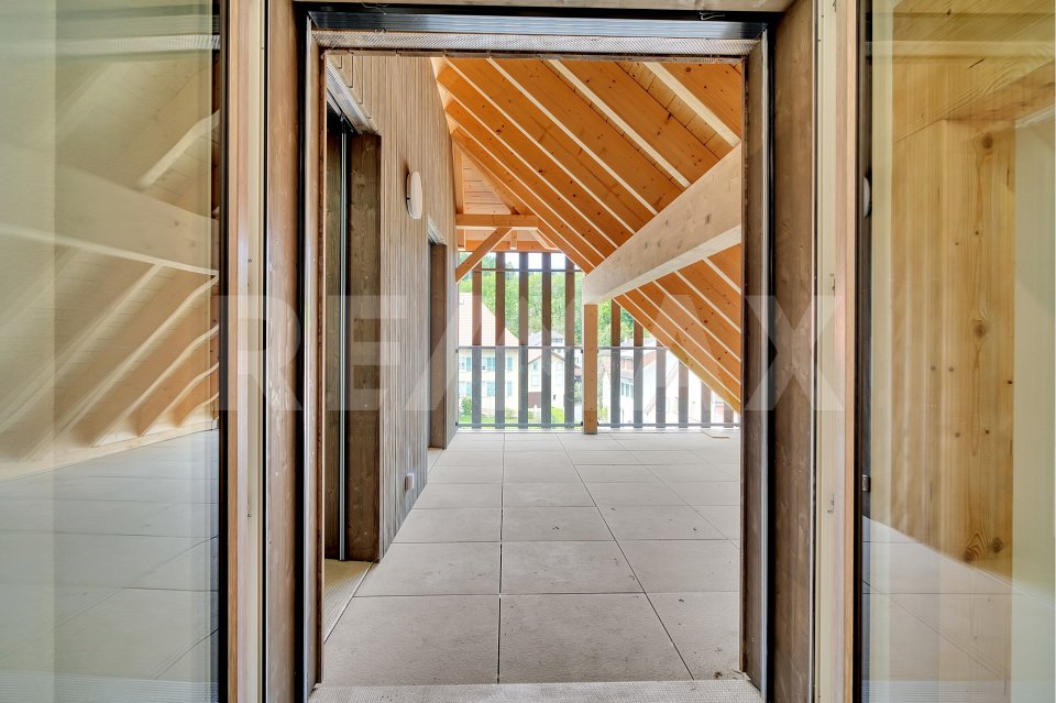 Authenticité et élégance. Superbe et grand 4.5 pièces avec jardin privatif - Bild 1