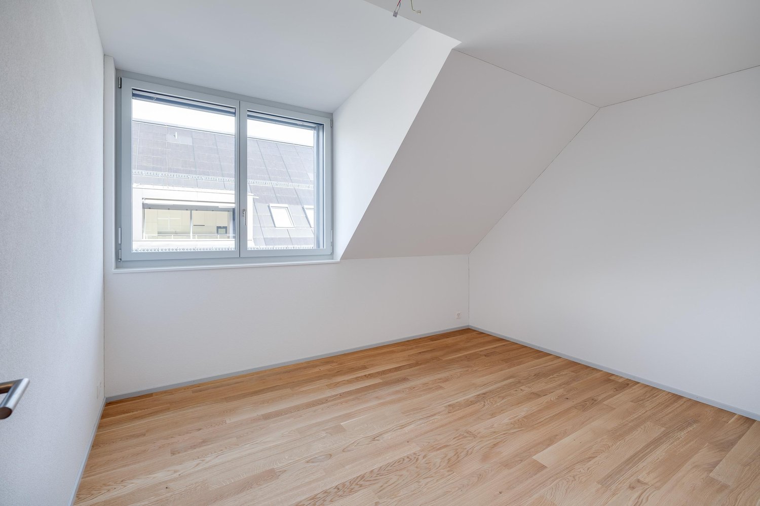 4.5 Zimmerwohnung in Worben - Bild 4