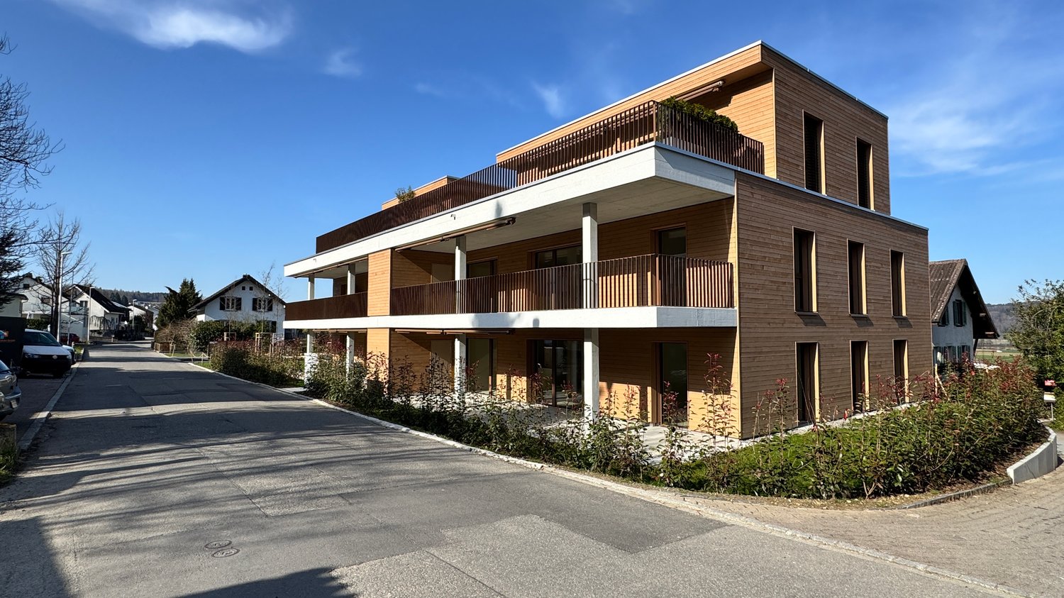 Riesige Terrasse und hochwertiger Innausbau -  Bild 1