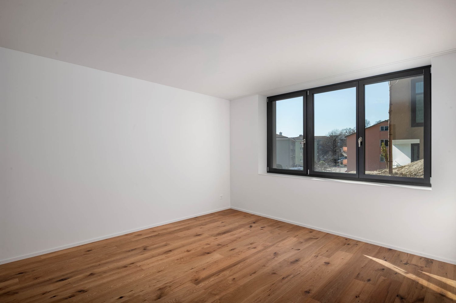 Exklusive und hochwertige 4.5-Zimmer-Terrassenwohnung - Ihr Traumdomizil in Uerikon - Bild 8