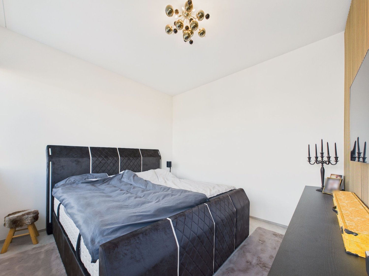 Exklusive 5.5-Zimmer-Neubau-Wohnung mit Kamin, Sauna und Seeblick in Bottighofen - Image 4