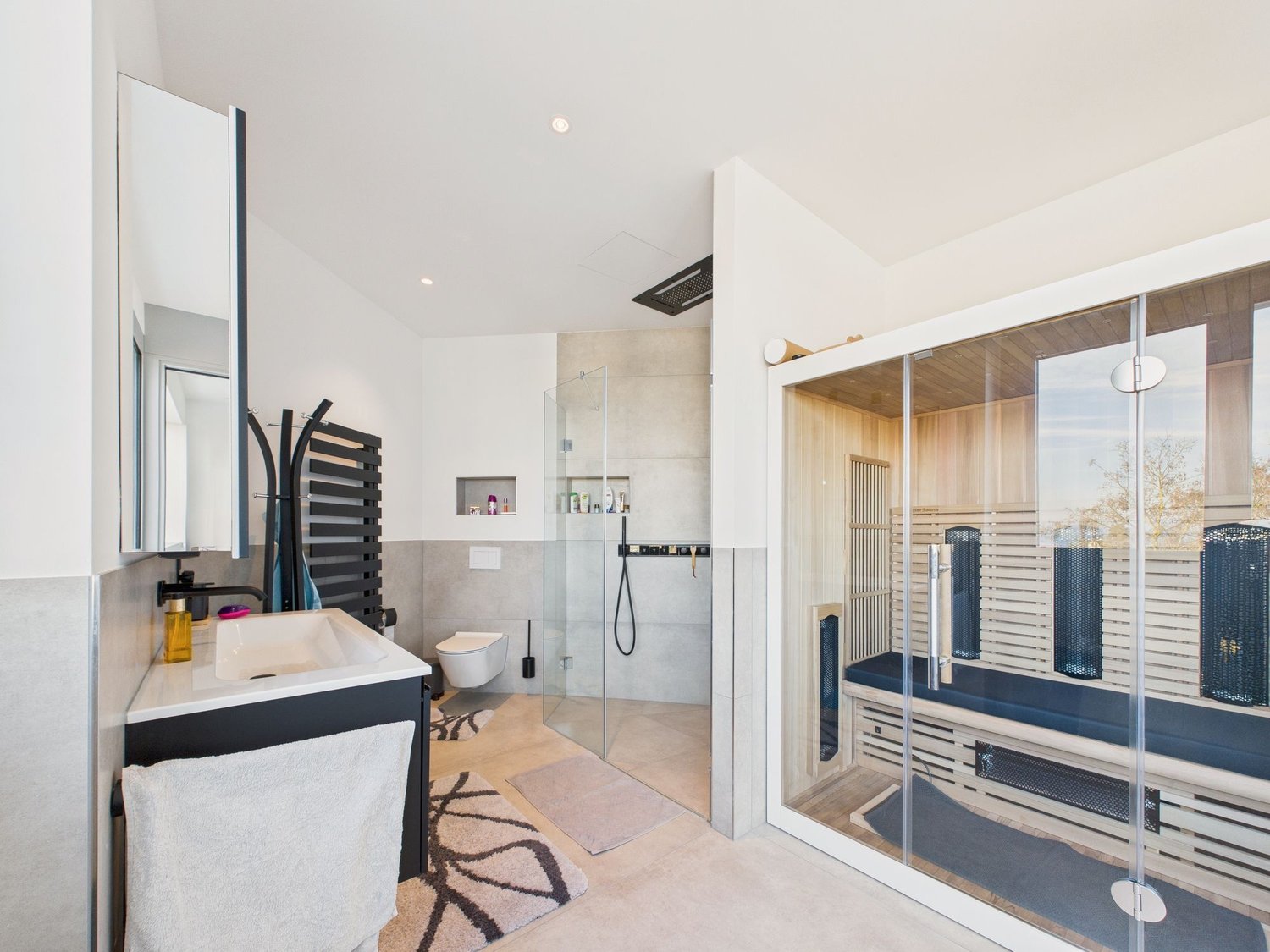 Exklusive 5.5-Zimmer-Neubau-Wohnung mit Kamin, Sauna und Seeblick in Bottighofen - Image 6