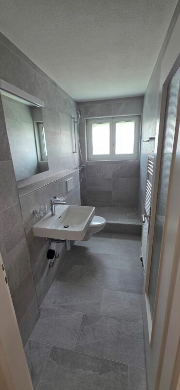 Neu renovieret 2 Zimmerwohnung -  Bild 11