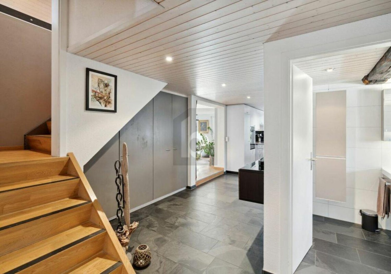 KERNSANIERTES RENDITE-JUWEL MIT WOHLFÜHLAMBIENTE -  Bild 3