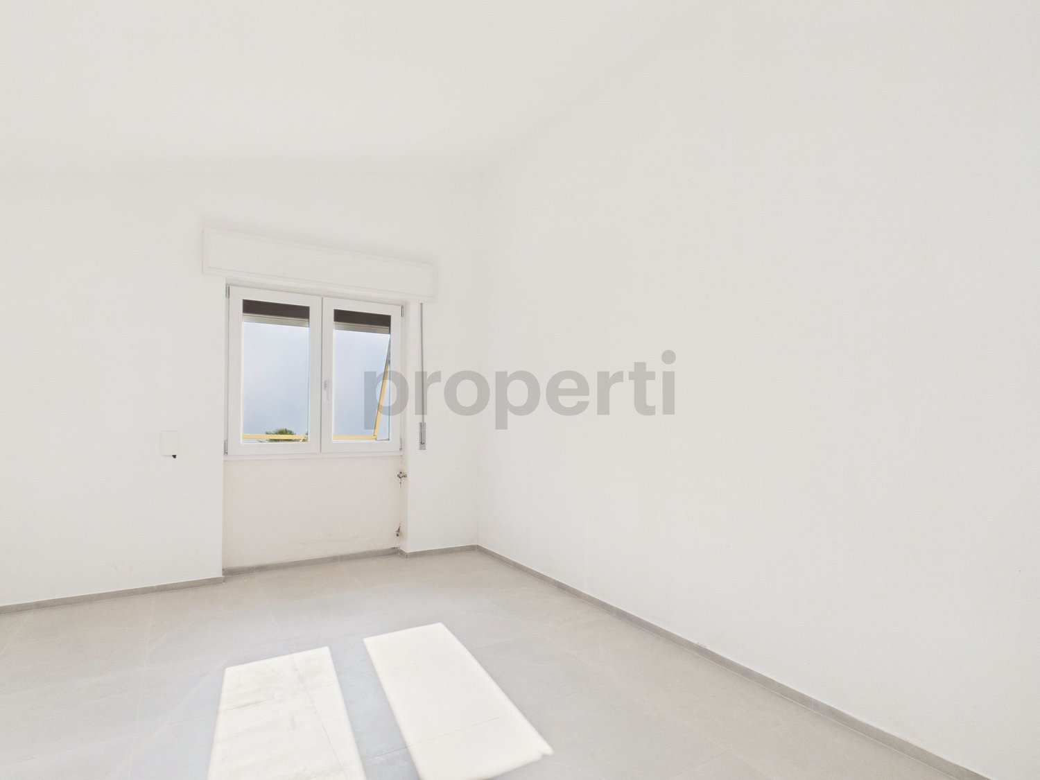 Moderna villa 3.5 locali con ampio balcone, Val Mara-Rovio - Image 11