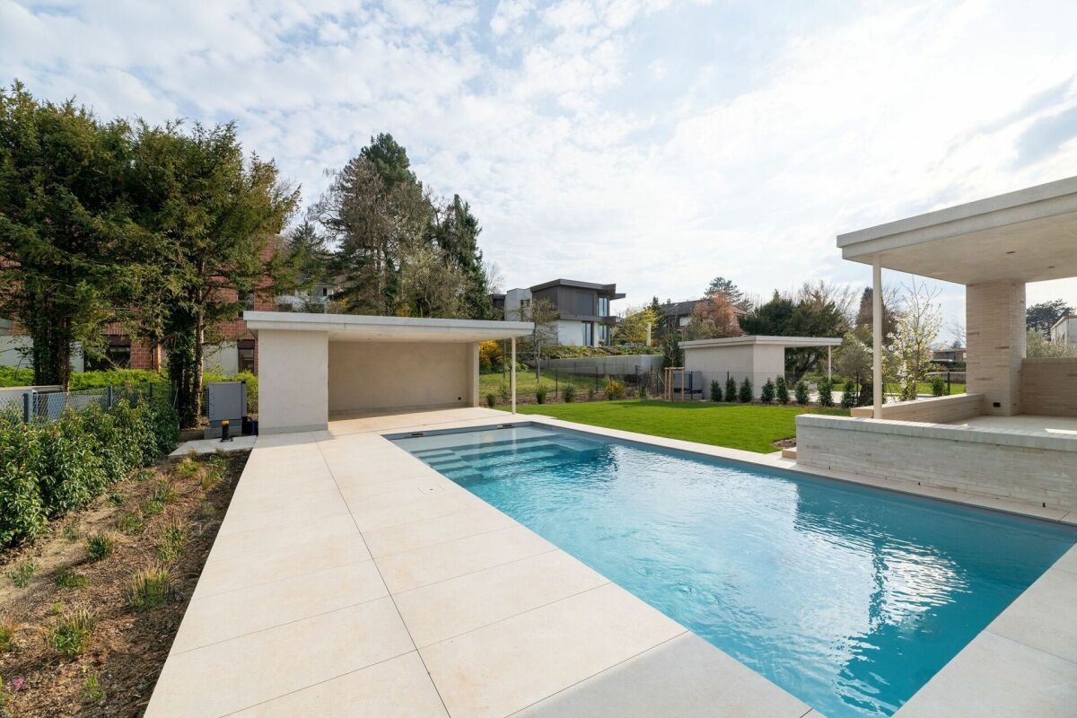 Exklusiver Neubau bezugsbereit - Exclusive new-build ready to move into - Bild 2