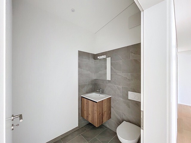 A VENDRE : MAISON AVEC DEUX LOGEMENTS - WC visiteurs