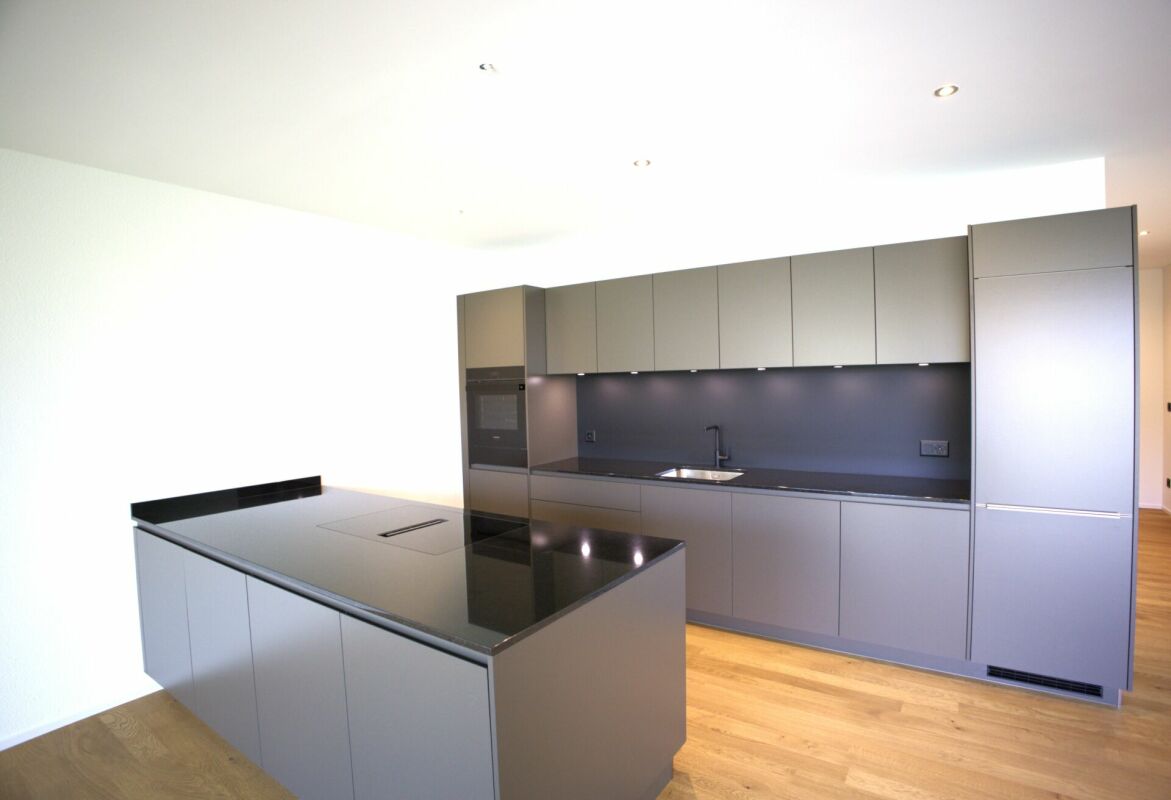 4.5 Gartenwohnung mit Blick auf die Aare - Küche