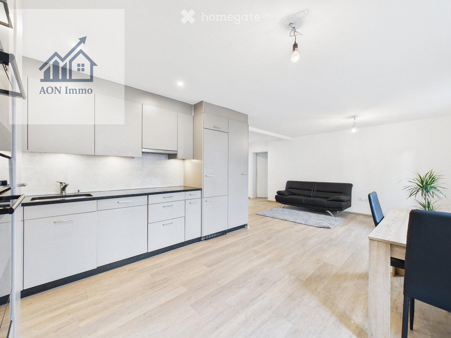 Exklusive 4.5-Zimmer-Wohnung mit Seesicht  kernsaniert - Bild 1