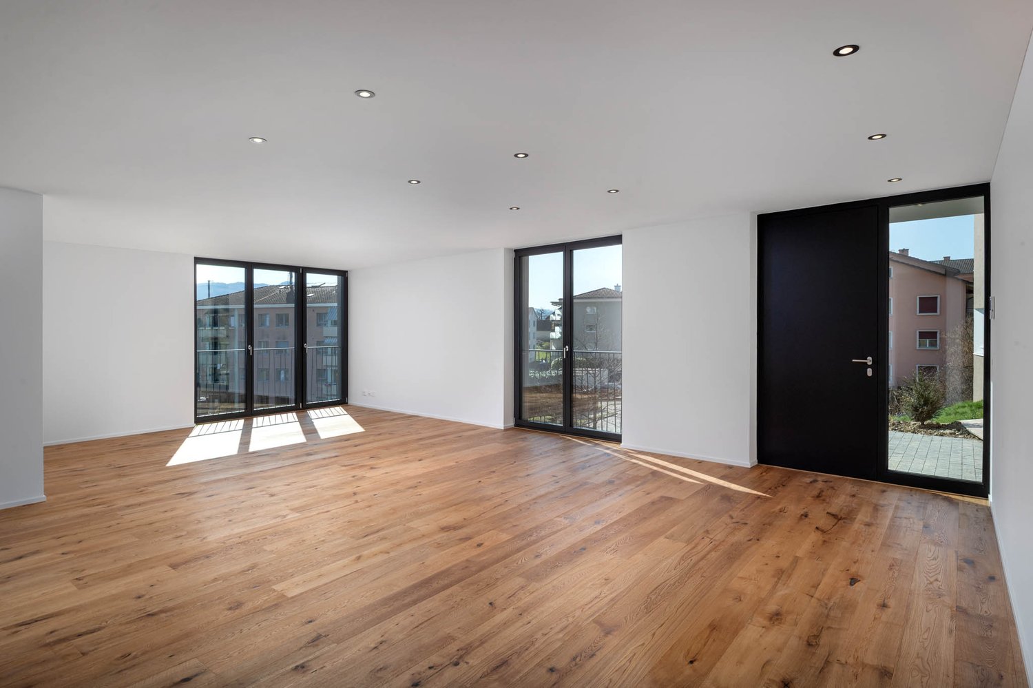 Exklusive und hochwertige 4.5-Zimmer-Terrassenwohnung - Ihr Traumdomizil in Uerikon - Bild 4