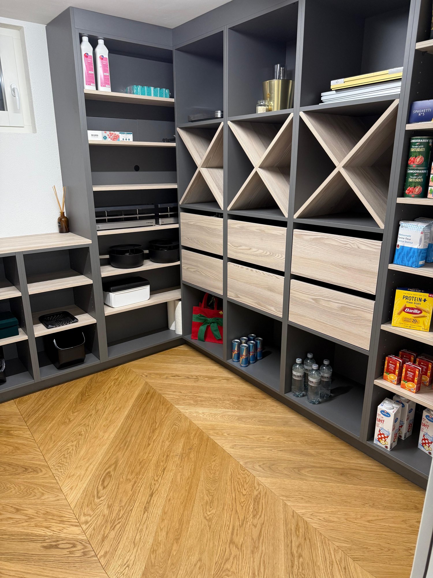 freistehendes 5.5-Zimmer-Einfamilienhaus mit Einliegerwohnung in Zumikon - Bild 9