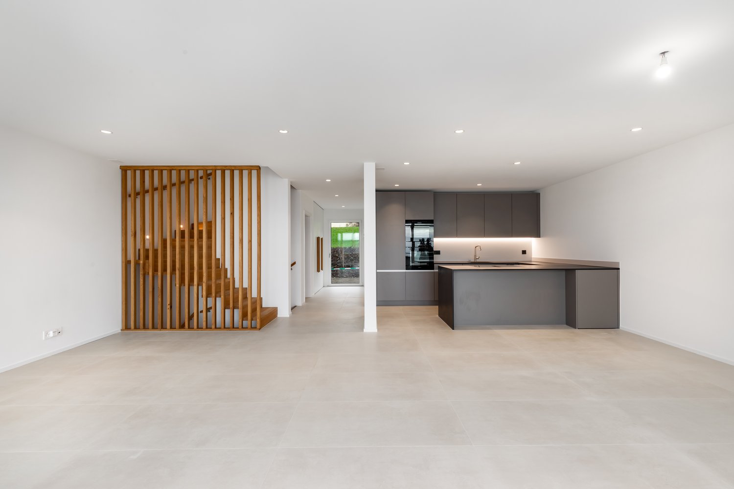 Lugnorre – Villa 6.5 pièces neuve avec vue panoramique sur le Lac de Morat – 215 m² - Bild 3