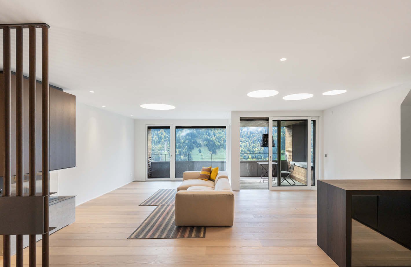 Luxuriöse 3.5-Zimmer-Maisonettewohnung an bester Hanglage -  Bild 1